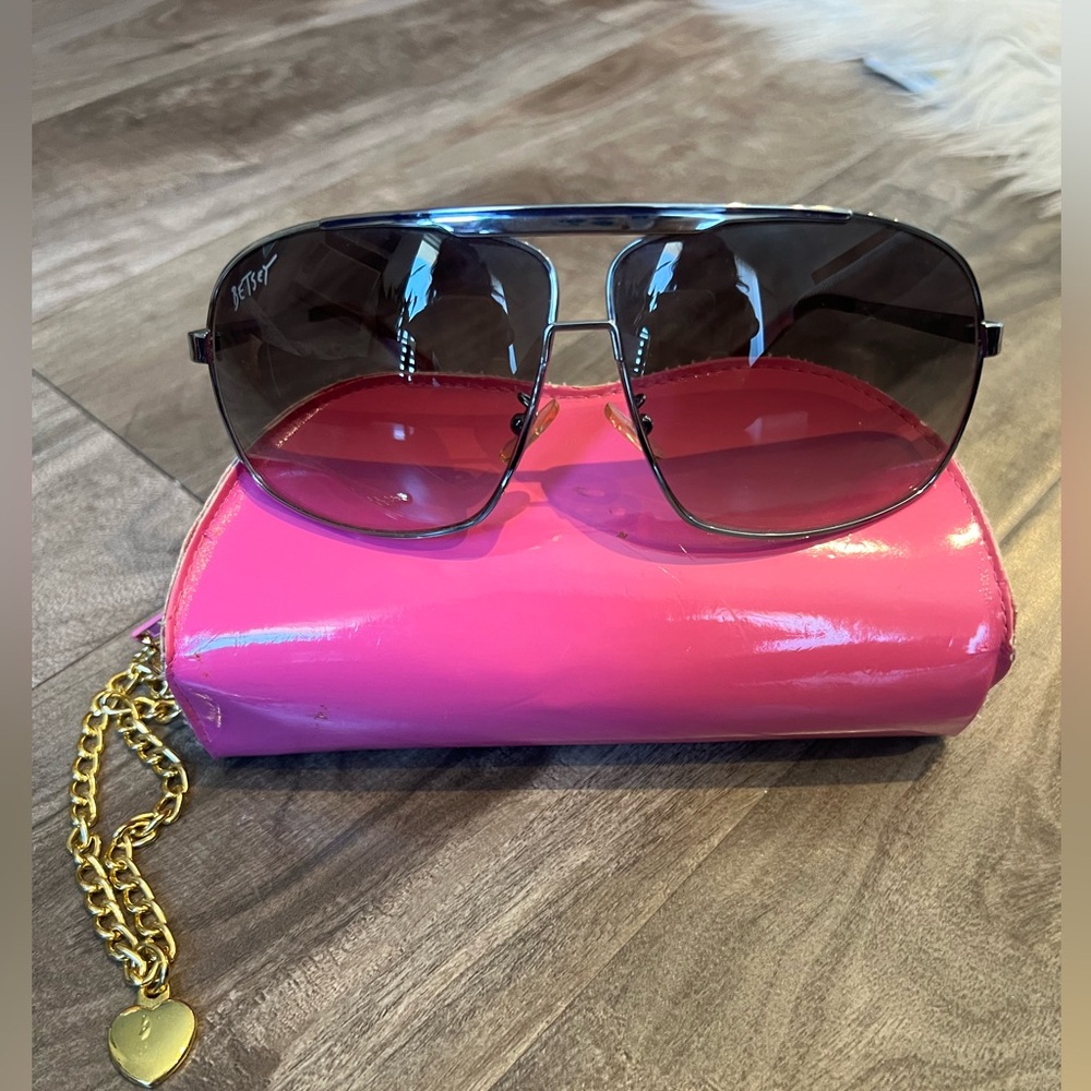 Vintage Betsey Johnson retro funky sunglasses